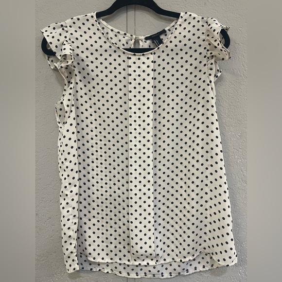 Forever 21 Tops - Forever 21 - ruffle sleeve blouse